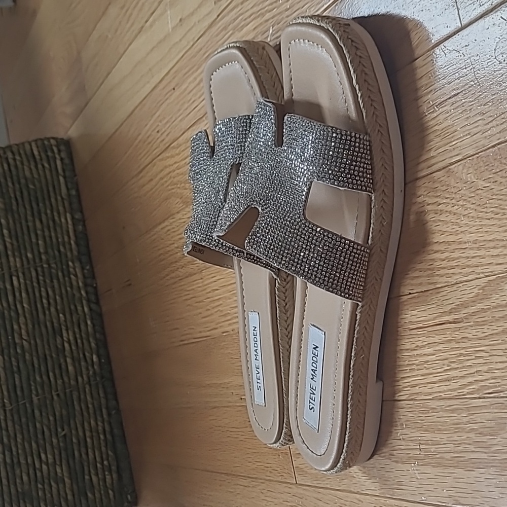 Steve Madden Ignited Glittering Silver Sandals - Picture 2 of 4